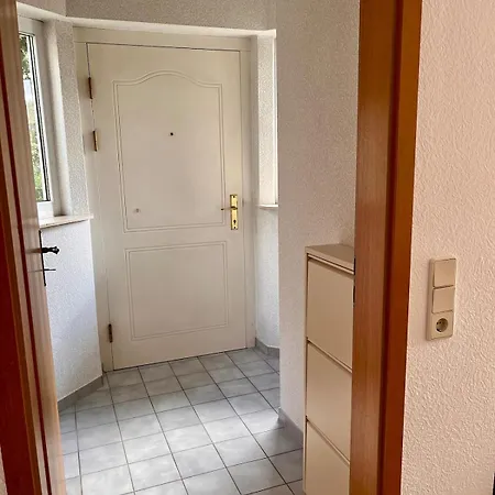 Διαμέρισμα Gemuetliches 2-zimmer-apartment Mit Terrasse Und Eigenem Parkplatz *