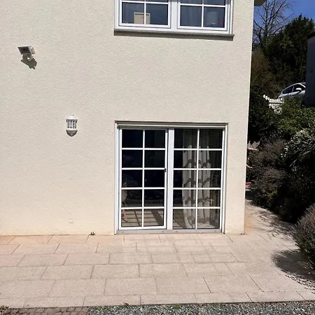 Gemuetliches 2-zimmer-apartment Mit Terrasse Und Eigenem Parkplatz Διαμέρισμα *